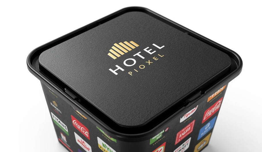 Ad box advertising hero image: stack of takeaway food boxes with branded side panels